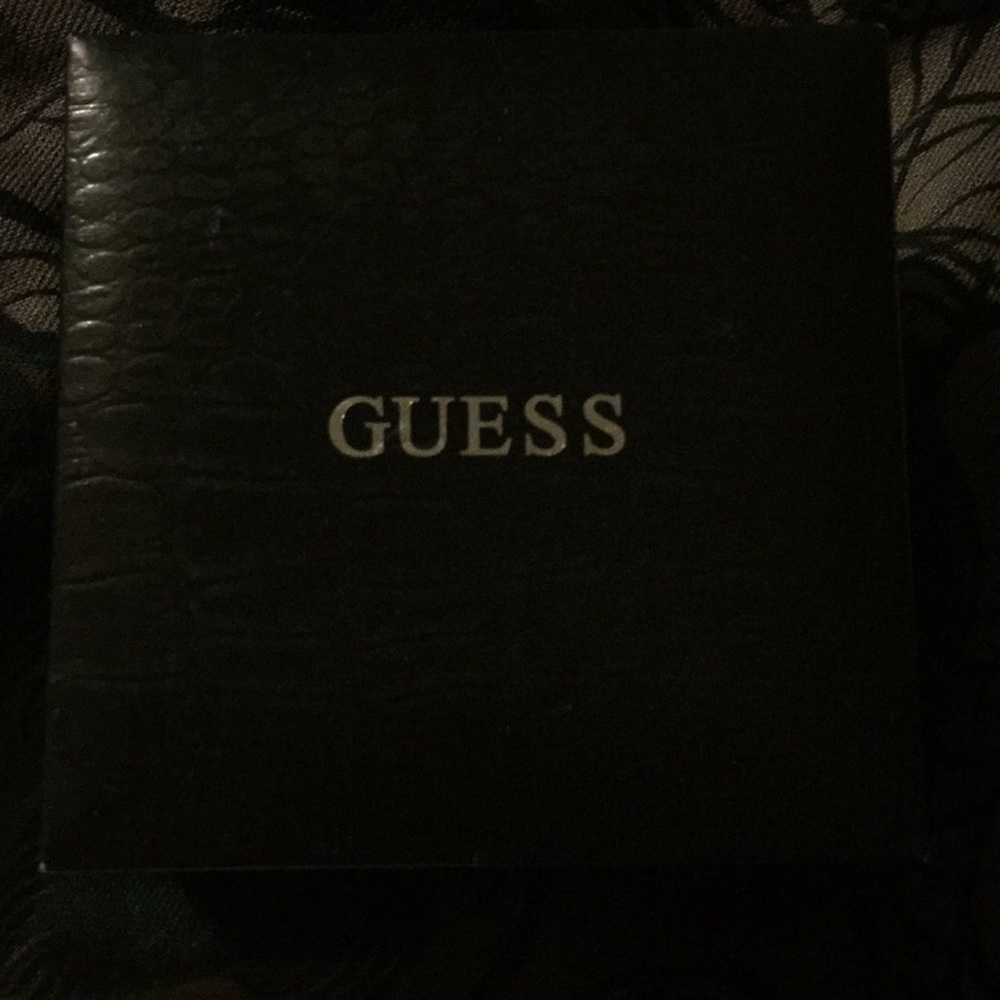 GUESS watch